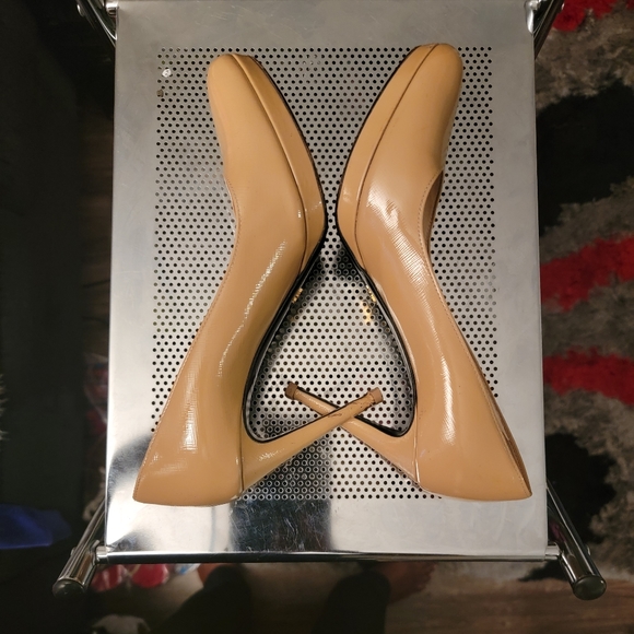 PRADA Beige Patent Leather Platform Pointed-Toe Pumps - Picture 5 of 15